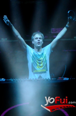 Fotografía en A State of Trance, Piscinas del Espacio Broadway