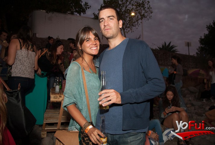 Sofia Oyarzun, Tomas De Iruarrizaga