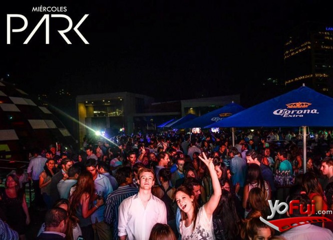 Fotografía en Fiestas Miércoles Park, Terrazas de CentroParque