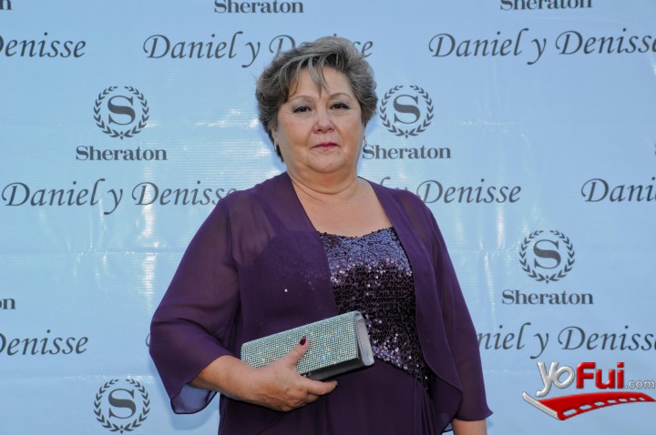Juana Rubio  (mamá de la novia)