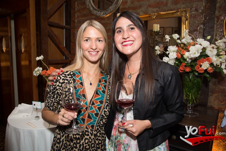 Julieta Carbonari, Daniela Salinas