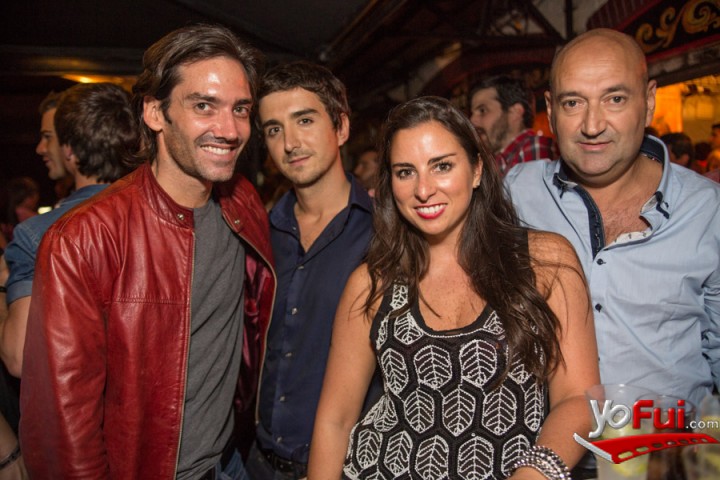 Fotografía en El Toro Restaurant cumple 15 años, El Toro Restaurant