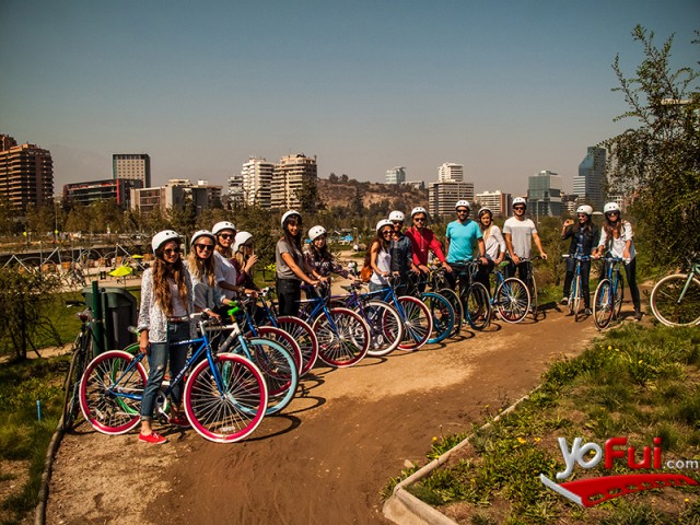 Fotografía en Ride in Blue de Gap, Parque Bicentenario
