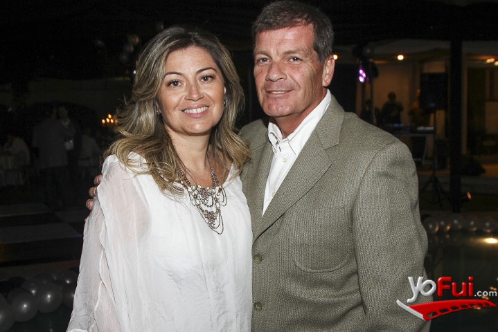 Coca Alvarez, Jorge Latham