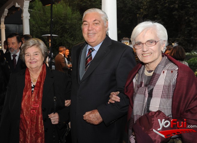 Teresa Vial, Alfonso Larraín, Beatriz Amunátegui