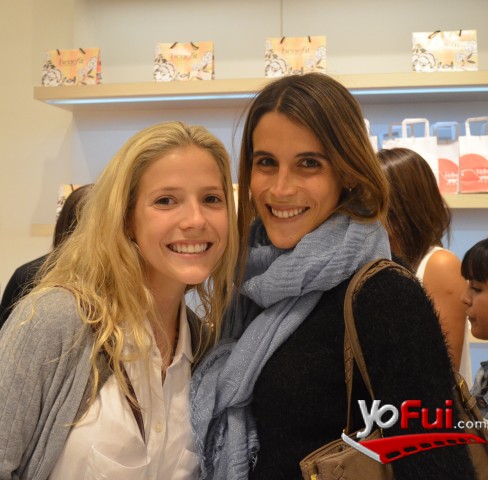 Maria Mitarakis, Francisca Larraguibel