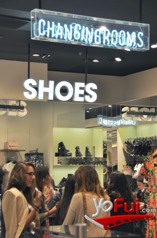 Fotografía en Kate Moss Topshop Spring Summer 2014 Collection, Tienda TopShop