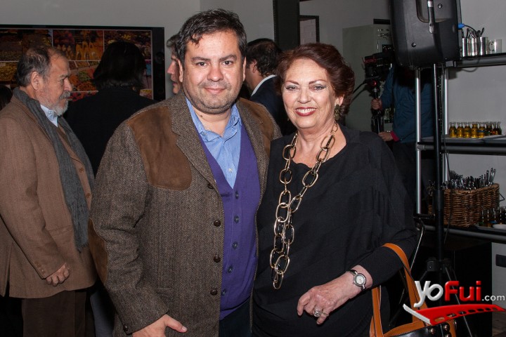 Alejandro Jiménez, Pilar Larraín
