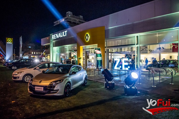 Fotografía en Innovador concepto en locales Renault, Local Renault