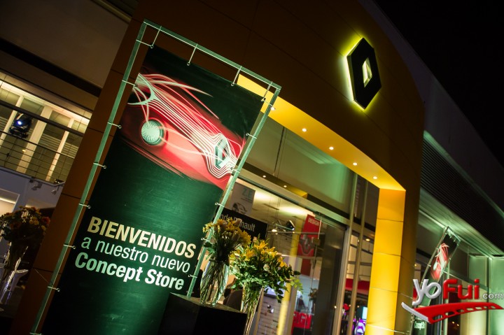 Fotografía en Innovador concepto en locales Renault, Local Renault