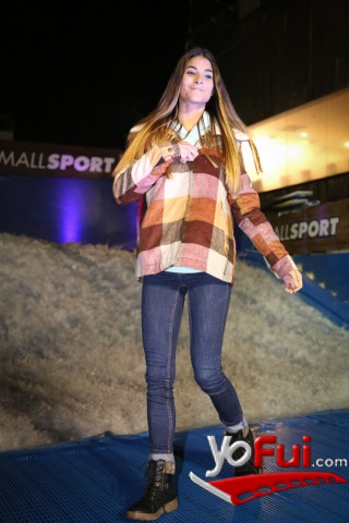 Fotografía en Billabong Wave Winter Night, Wavehouse