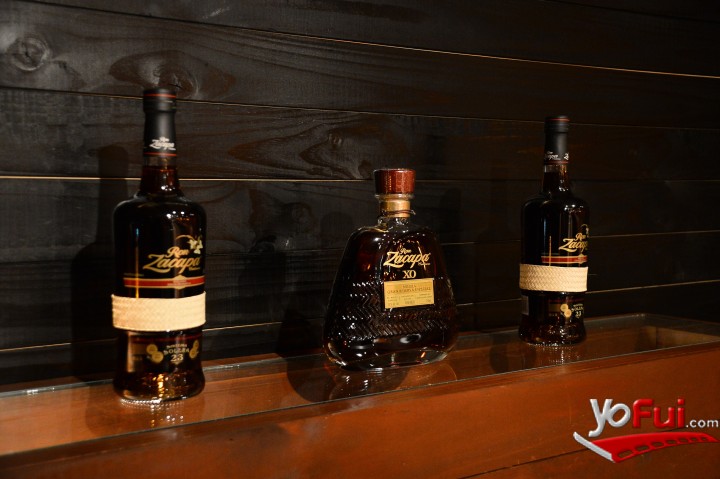 Fotografía en Zacapa Room, Enotk
