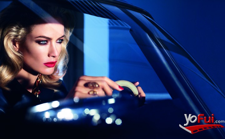 Fotografía en Lanzamiento NUEVO  Pure Color Envy Sculpting Lipstick., Galería de Arte Trece