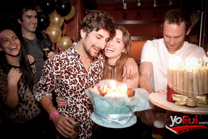 Cristóbal Millar celebrando su 33 cumpleaños