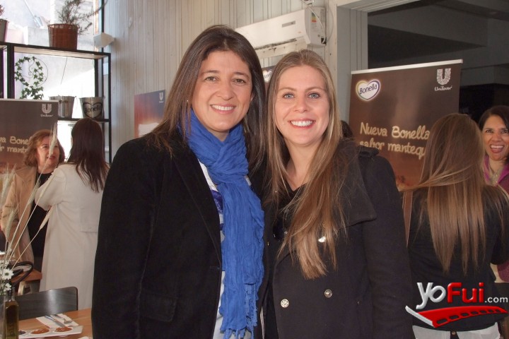 María Luisa Waak, Mariana Casanueva