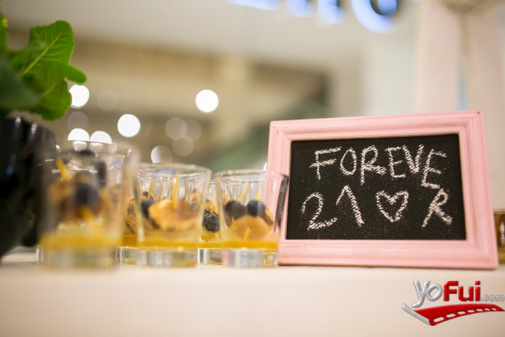 Fotografía en Pre apertura Forever 21, Tienda Forever 21