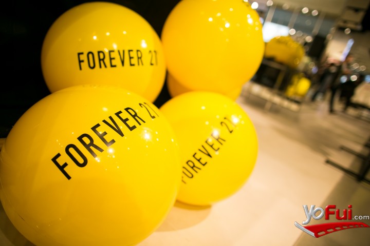 Fotografía en Pre apertura Forever 21, Tienda Forever 21