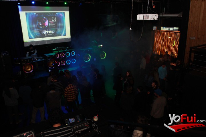 Fotografía en “DJ’s Nitro Sound”, Sala Ritmo, Centro Cultural Amanda