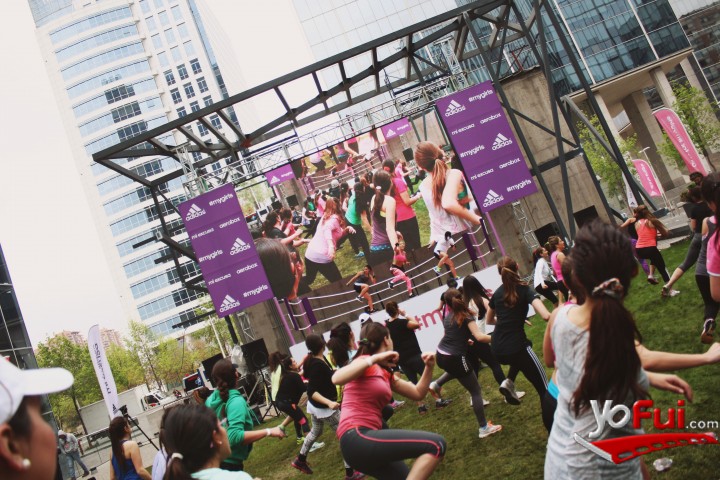 Fotografía en My Girls de adidas Women #adidasAerobox, Explanada del Edificio CorpBanca