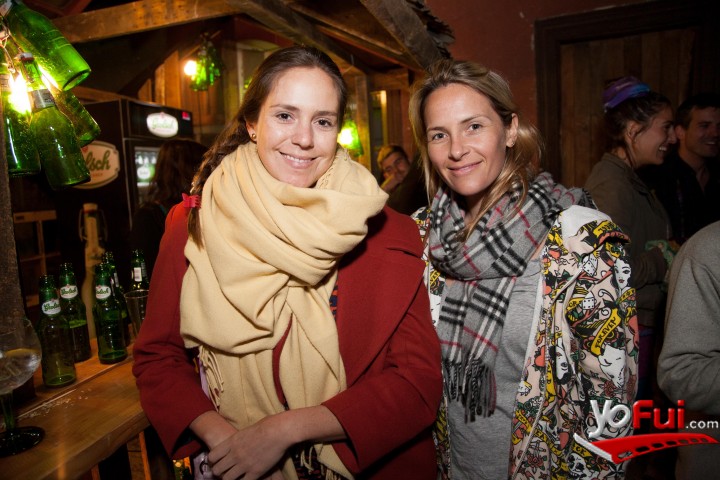 Josefina Escobar, Nicole Perrot