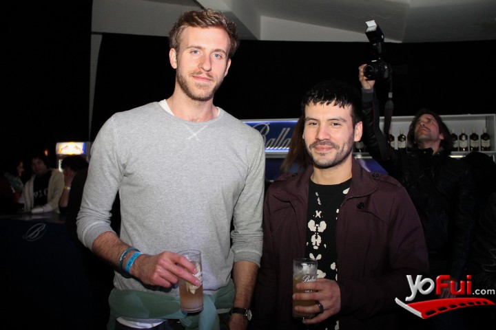 Richard Glover, Claudio Saavedra