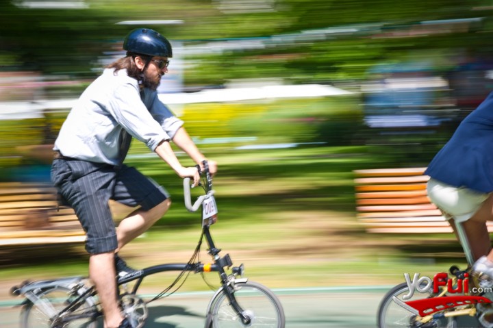 Fotografía en Embajador de Brooks Brothers lidera primera carrera de bicicletas Brompton, Campus Casona de Las Condes