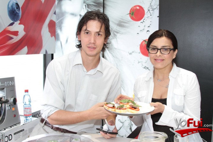 Tomás Mosqueira, Lorena Bravo