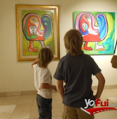 Inauguración exposición colectiva de pintura en Museo Ralli Santiago