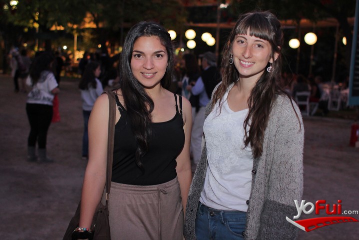 Camila Navarro, Antonia Fernández