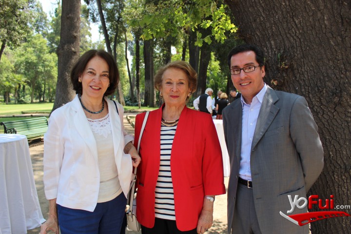María Isabel Echeverría, Graciela Murillo, Padre Carlos González