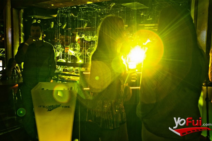 Fotografía en Fiesta Miller Turn Up The Night en Club Eve, Club Eve