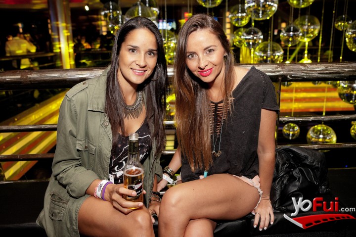 Fotografía en Fiesta Miller Turn Up The Night en Club Eve, Club Eve