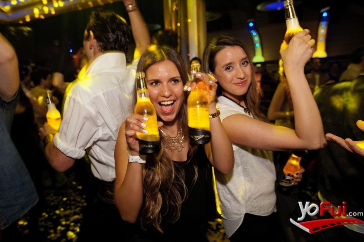 Fotografía en Fiesta Miller Turn Up The Night en Club Eve, Club Eve