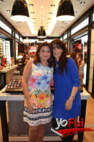 Afife Docmac, Carolina Orellana