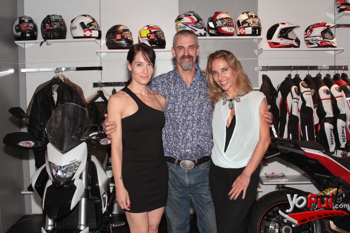 Karin Fuenzalida, Alejandro Briones, Gina Casali