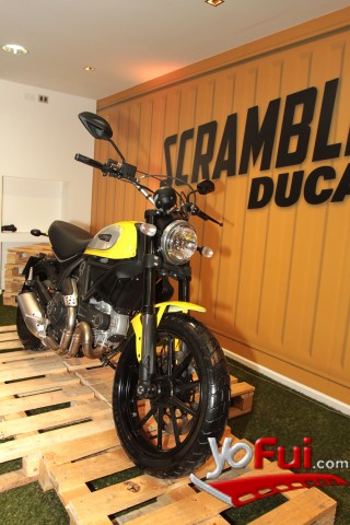 Fotografía en Inauguración nueva tienda DUCATI y presentación de icónica Scrambler, Tienda Ducati