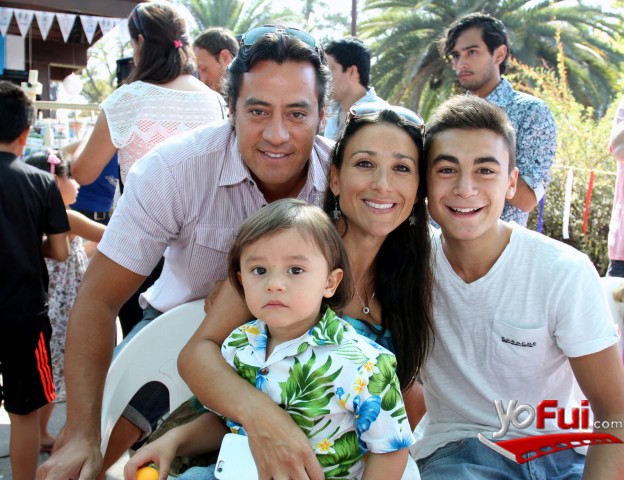 Hotuiti Teao, Hotunui, Francisca Ayala, Sebastián Teao