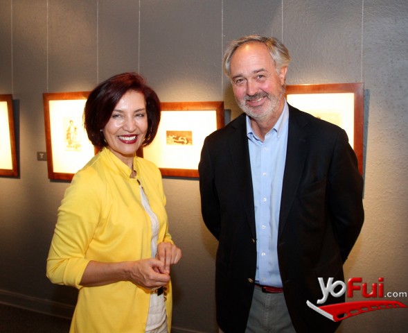 Rosa Perales, curadora de la exposición, Francisco de la Maza, Alcalde de las Condes