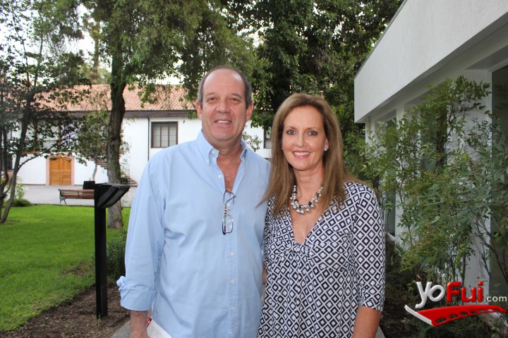 Carlos Chávez-Taffur, Cynthia Hardman
