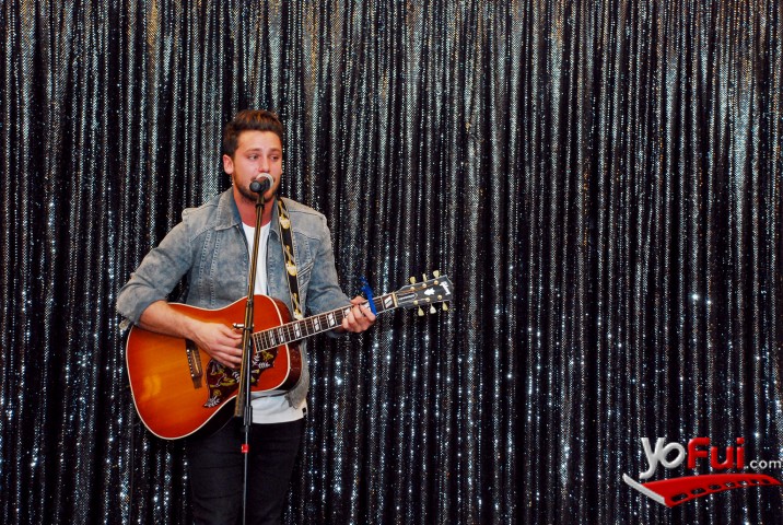 Fotografía en Concierto privado de Bastian Baker en Grand Hyatt Santiago, Salón Aysén, Grand Hyatt Santiago