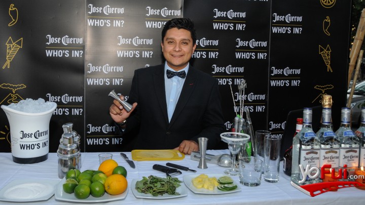 Rodrigo Muñoz, Mixólogo