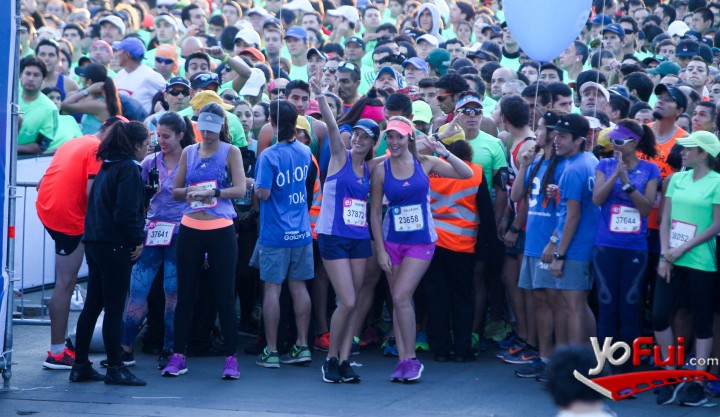 Fotografía en Los Famosos presentes en el Maratón de Santiago 2015, Diversas calles de Santiago