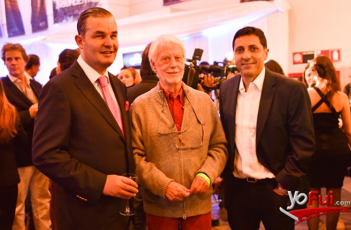Fotografía en Avant première  de El Bosque de Karadima, Cine Hoyts