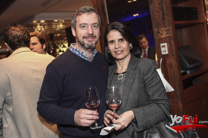 Rodrigo González, Marta Vásquez