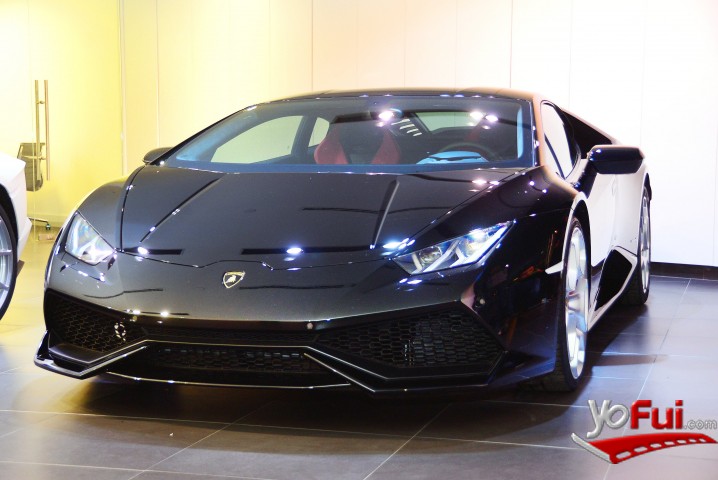 Fotografía en Lanzamiento Bentley y Lamborghini, Tienda Bentley y Lamborghini