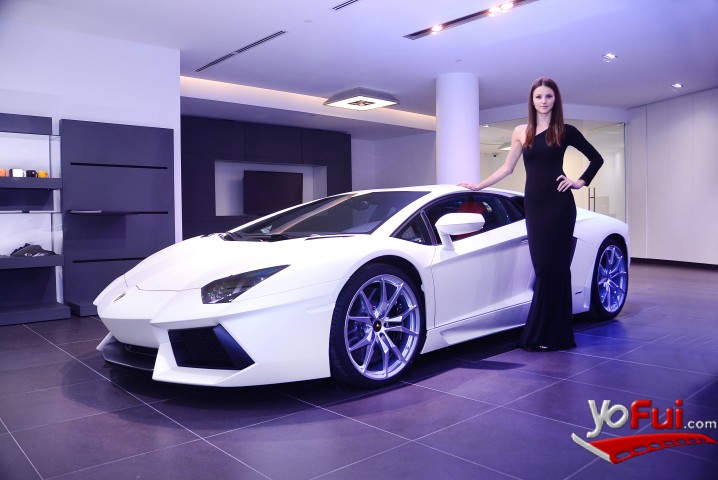 Fotografía en Lanzamiento Bentley y Lamborghini, Tienda Bentley y Lamborghini