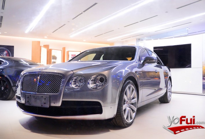 Fotografía en Lanzamiento Bentley y Lamborghini, Tienda Bentley y Lamborghini