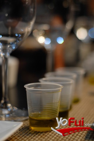 Fotografía en Cata de la nueva cosecha temprana de aceite de oliva Las Piedras, Restaurante El Quijote