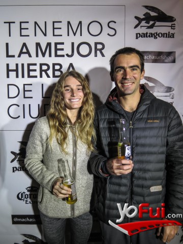 Fotografía en Espectacular lanzamiento de traje de surf  de Ramón Navarro, Macha Surf Shop