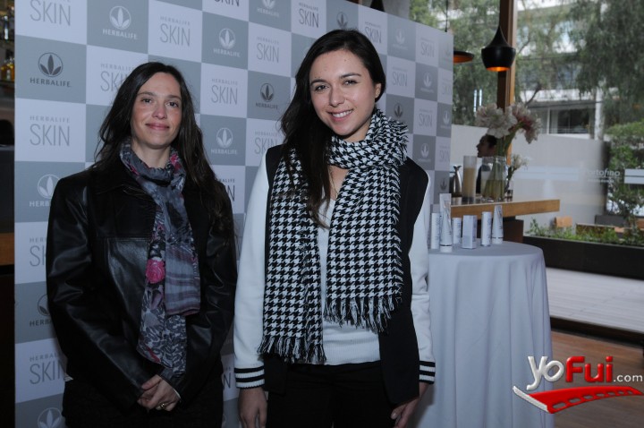 María Francisca Prieto, Angela Tapia